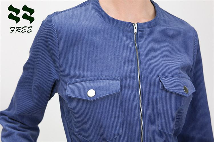Two pockets at the front